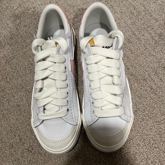 Nike Blazer Low ‘77 Jumbo - Picture 4 of 6